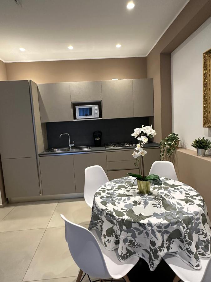 Apartments Ennio Top Class Bari Eksteriør bilde