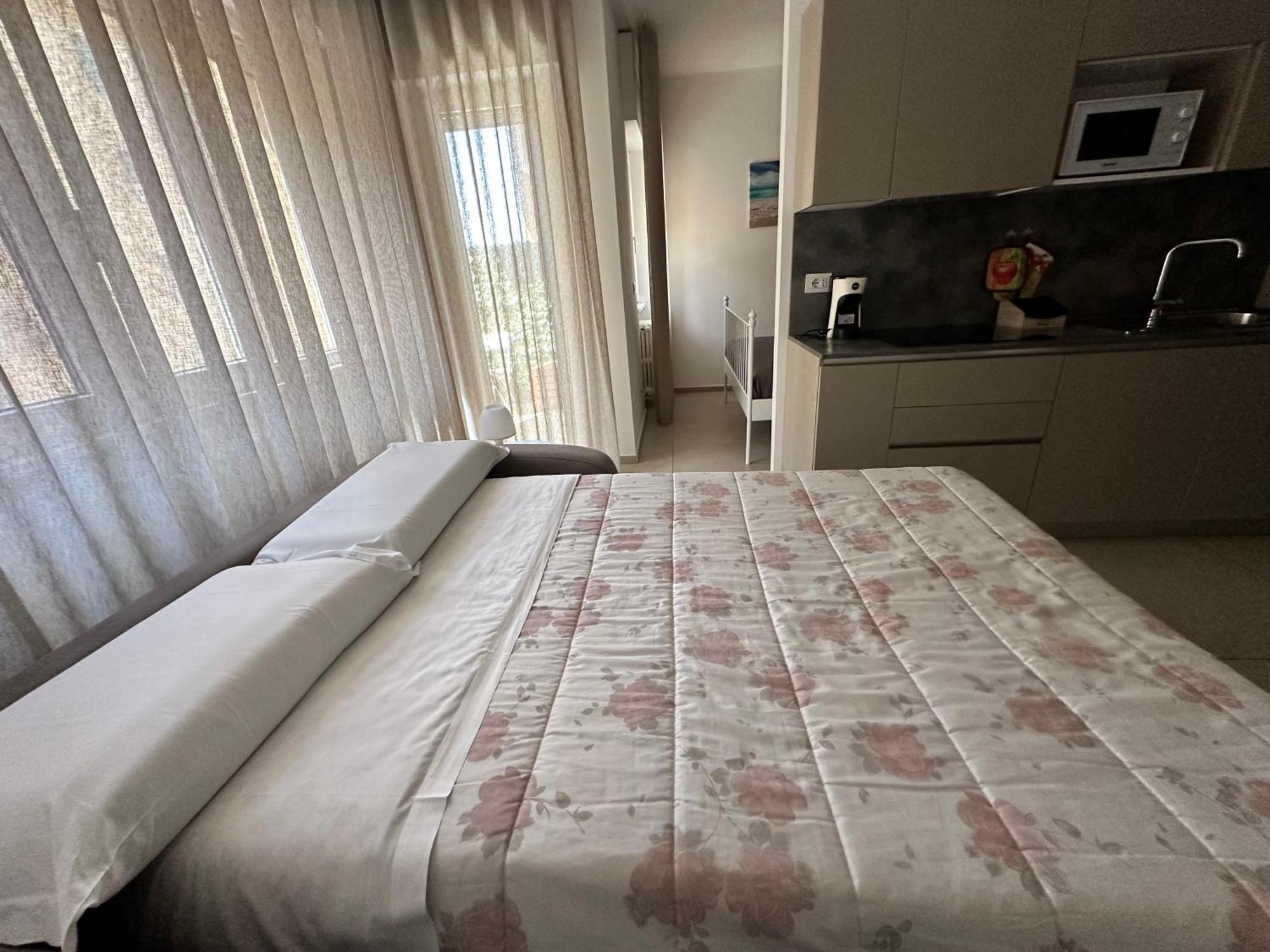 Apartments Ennio Top Class Bari Eksteriør bilde