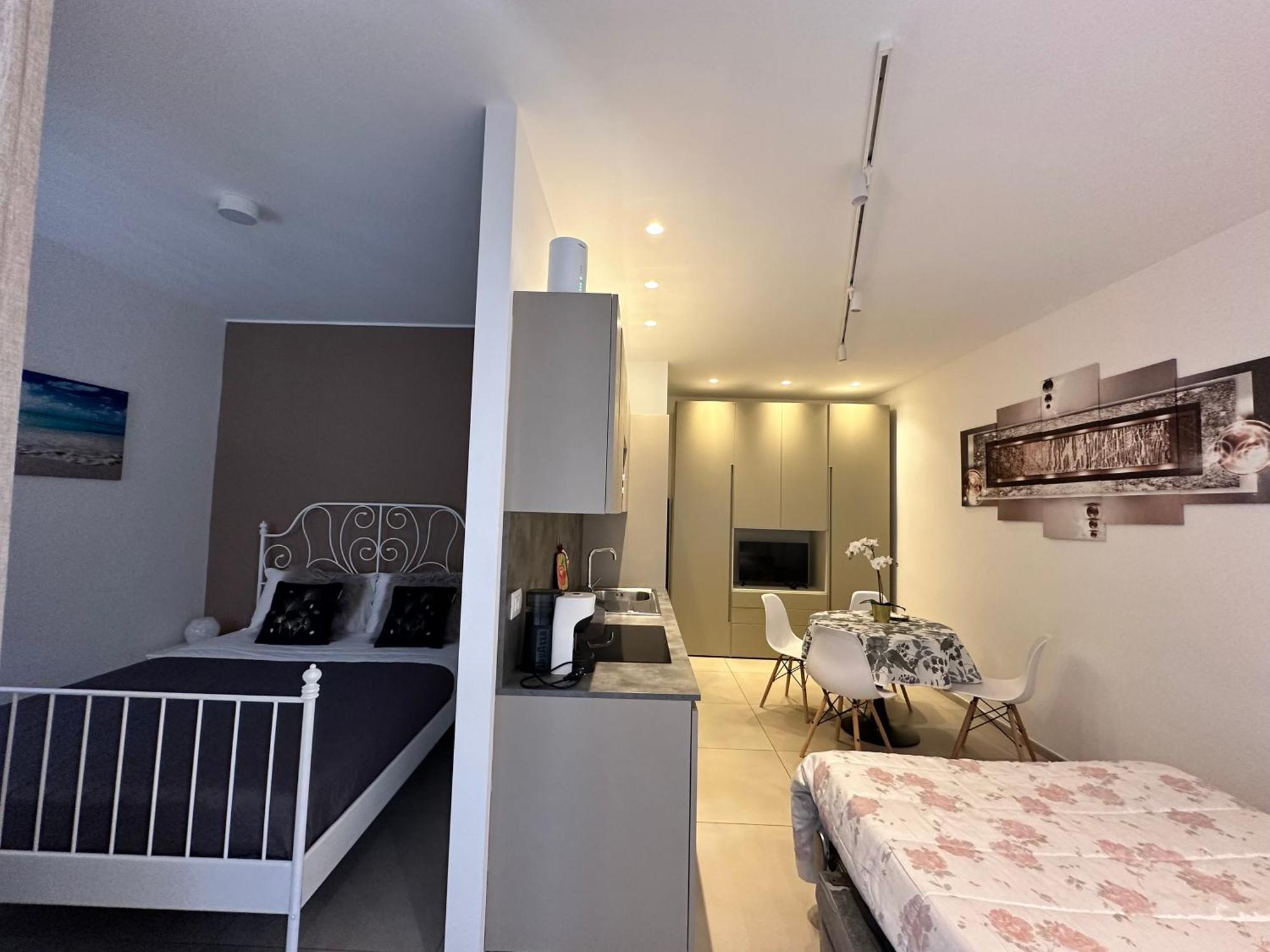 Apartments Ennio Top Class Bari Eksteriør bilde